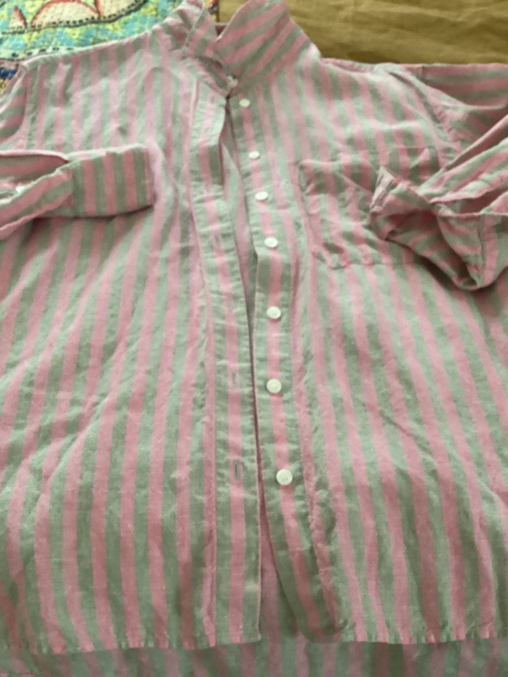 Banana Republic linen blouse..small oversized gray excellent